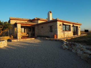 2 Bedrooms - Finca - Alicante - For Sale