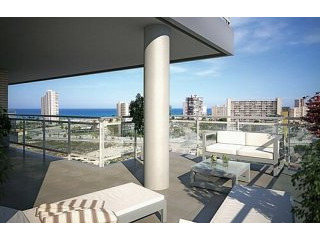 HUBE 2 BED APARTMENT BY THE BEACH