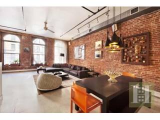 3 bedroom Property For Sale: DRAMATIC..