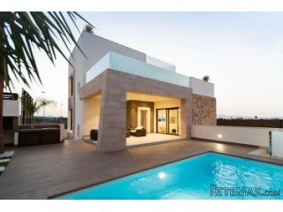 This beautiful new build project with spacious villas is..