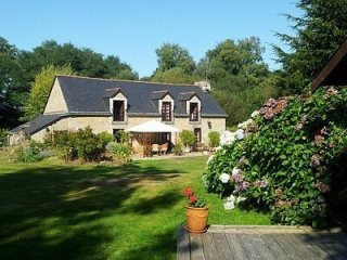 Stunning countryside cottage, outdoor..
