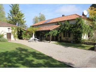 Country House And Gite In 17 Acres, Lot..