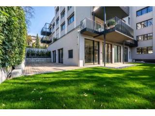 CITY-APPARTEMENT - STILVOLL UND..