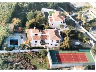 6 Bedrooms - Villa - Malaga - For Sale