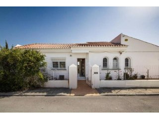 2 bedroom detached villa for sale
