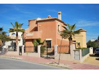 2 Bedrooms - Villa - Alicante - For Sale