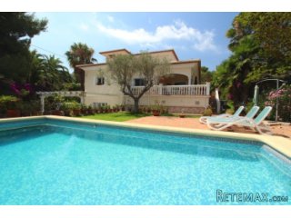 Villa of very good quality construction and ready to live..