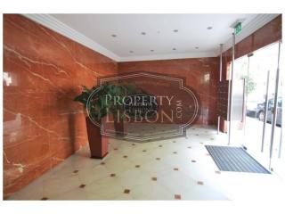 4 Bedrooms - Apartment - LISBON - For..