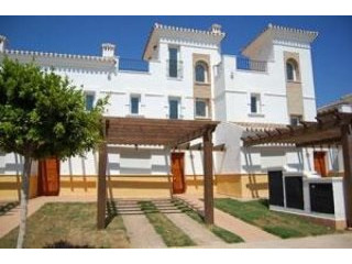 2 bedroom town house for sale