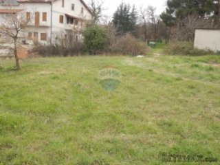 Građevinsko zemljište u Funtani 300 m od mora