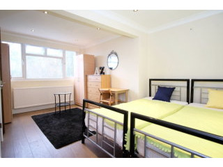 Twin for couple near Chiswick Park..