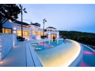 5 Bedrooms - Villa - Malaga - For Sale