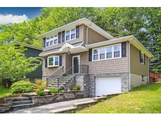 3 bedroom House For Sale: 15 Garit Lane..