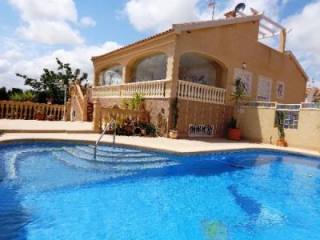 2 Bedrooms - Villa - Alicante - For Sale