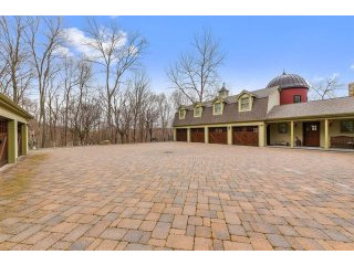 1 bedroom House For Sale: 99 Old Stone..