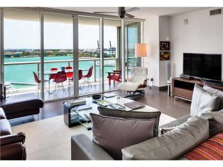3 bedroom Flat For Sale: 450 Alton Rd #..