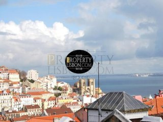Charming 3+1 bedroom penthouse..
