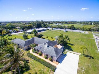 5 bedroom Residence For Sale:..