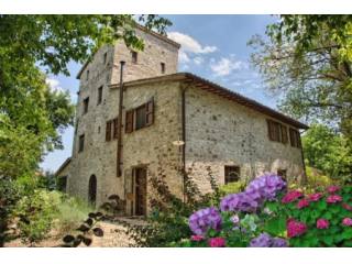 Country House With Tower 7km From Todi
