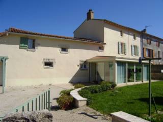 Stone Country House With Garden And Land