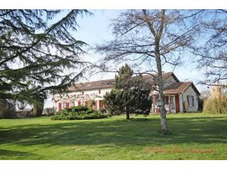 Clussais-la-Pommeraie (79) - For sale :..