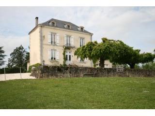 Nontron / Dordogne. For sale : Superb..
