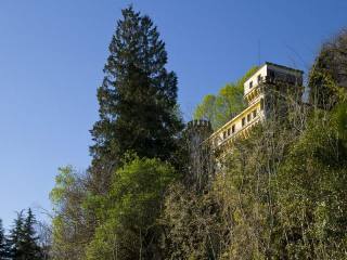 11 bedroom Castle For Sale: Stresa, IT