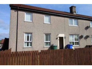 3 bedroom, Ground Floor Flat house for..