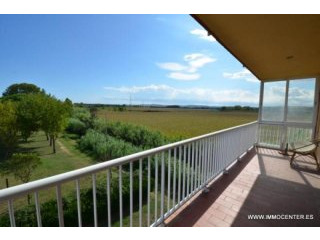 SANT PERE PESCADOR: Apartment with..