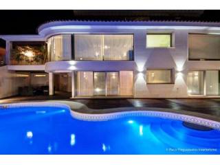 INCREDIBLE Luxury Villa
