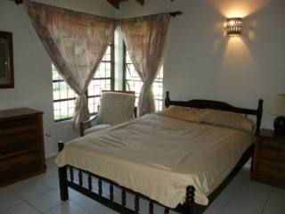 2 bedroom Property For Sale: Newton Apt..