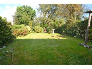 2 bedroom bungalow in Minster On Sea..