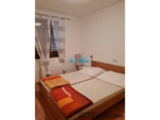 APARTMANSKA KUĆA CRES