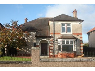 5 Bedrooms - Detached - For Rent