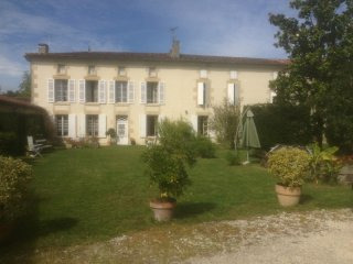 7 Bedrooms - Stone House -..