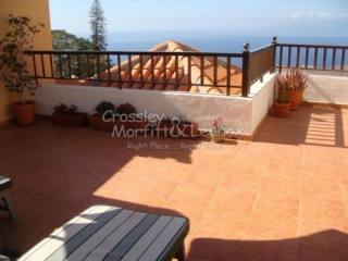 2 bedroom Apartment property for sale..
