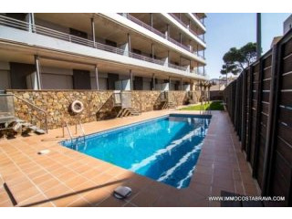 ROSES: Beautiful apartment with a sea..