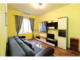Stan: Opatija, 50 m od šetnice, 1s+db, novouređeno