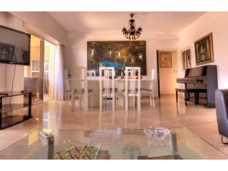 For Sale A Luxurious 3 Bedroom..