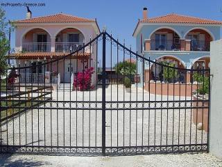 Two villas on Zakynthos for the price..