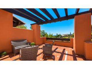 3 Bedroom Penthouse Apartment, Alminar..
