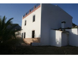 5 bedroom, 2 bathroom Villa, (build 170..