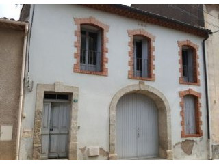 House With Covered Terrace, Courtyard..