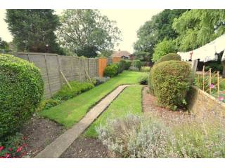2 bedroom house in Minster On Sea..