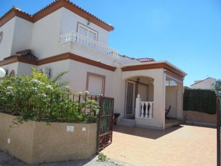 3 Bedrooms - Property - Alicante - For..