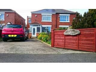 2 bedroom, Semi-detached House house..