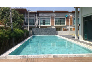 Fine 2-Bedroom Town House in Phuket Town