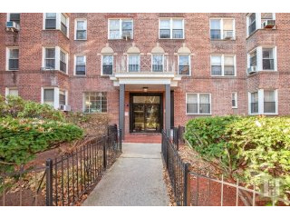 2 bedroom Apartment For Sale: 3310..