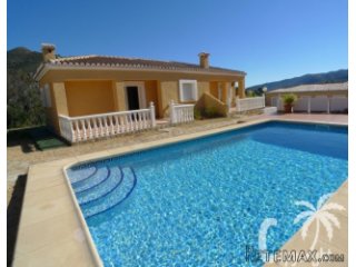 New built townhouse for sale located in Alcalali, Alicante..