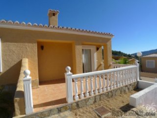 New built bungalow for sale located in Alcalali, Alicante..